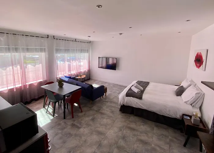 Dalgety Bay Luxury Studio Apartment